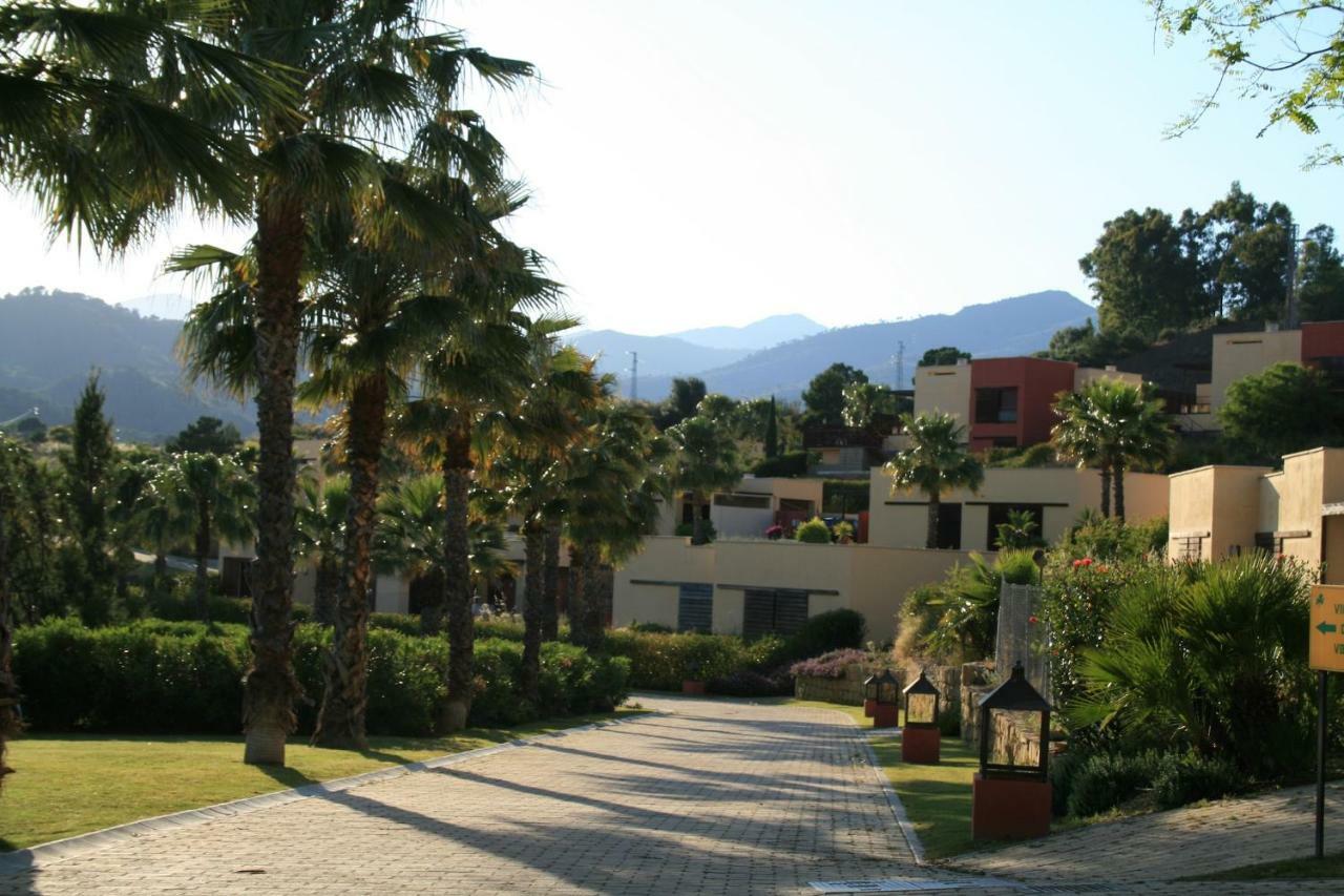 Apartamento En Magnifico Resort - Parque Botanico Estepona Exteriör bild